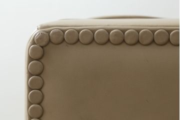 希少!!　中古　Poltrona Frau(ポルトローナフラウ)　EDOARDO(エドアル)　優雅なひと時を過ごせる総本革1人掛けソファ(レザーソファ、1P、一人掛け)(定価約88万円)(R-059359)