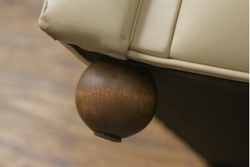 希少!!　中古　Poltrona Frau(ポルトローナフラウ)　EDOARDO(エドアル)　優雅なひと時を過ごせる総本革1人掛けソファ(レザーソファ、1P、一人掛け)(定価約88万円)(R-059359)