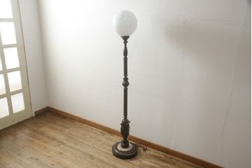 アンティーク照明　大正ロマン　彫刻入り　空間を優しい雰囲気に包むフロアスタンド(フロアライト、スタンド照明)(R-059394)