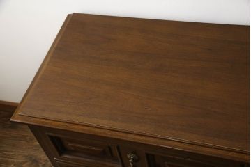 中古　美品　DREXEL HERITAGE(ドレクセルヘリテイジ)　気品を感じさせるクラシカルなサイドボード(チェスト、引き出し)(R-059395)
