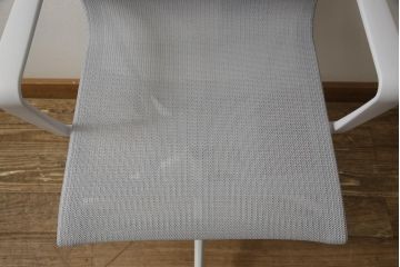 中古　美品　スイス　Vitra(ヴィトラ)　Physix(フィジックス)　Alberto Meda(アルベルト・メダ)デザイン　デスクワークを快適に過ごせるデスクチェア(オフィスチェア、アームチェア、回転チェア、椅子、イス)(定価約12万円)(R-059397)