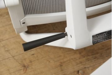 中古　美品　スイス　Vitra(ヴィトラ)　Physix(フィジックス)　Alberto Meda(アルベルト・メダ)デザイン　デスクワークを快適に過ごせるデスクチェア(オフィスチェア、アームチェア、回転チェア、椅子、イス)(定価約12万円)(R-059397)