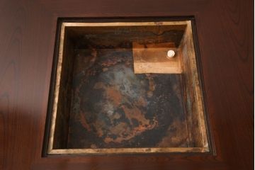 中古　美品　九州民芸家具　欅(ケヤキ)材　シンプルなデザインの囲炉裏テーブル(座卓、ローテーブル、木製火鉢)(R-059412)