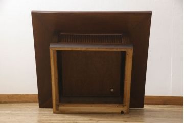 中古　美品　九州民芸家具　欅(ケヤキ)材　シンプルなデザインの囲炉裏テーブル(座卓、ローテーブル、木製火鉢)(R-059412)