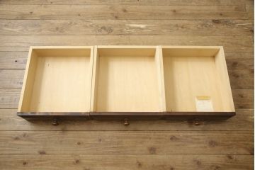 中古　美品　北海道民芸家具　落ち着きのある上品な佇まいが魅力のローボード(収納棚、戸棚、、テレビ台、キャビネット、ローチェスト、引き出し)(R-059416)