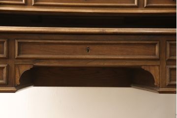イギリスアンティーク　高級品　上手物!　マホガニー材・内部オーク材　クラシカルな雰囲気ただようブックケース付きデスク(テーブル、キャビネット、戸棚、収納棚、ワークデスク)(R-059417)