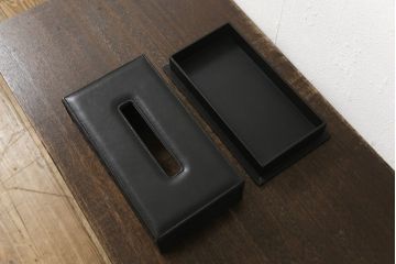 中古　Cassinaixc.(カッシーナイクスシー)　イクスシーオリジナル　ブラック　レザーティッシュボックス(ティッシュケース、黒)(R-059421)