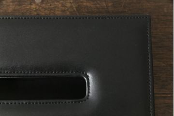 中古　Cassinaixc.(カッシーナイクスシー)　イクスシーオリジナル　ブラック　レザーティッシュボックス(ティッシュケース、黒)(R-059421)