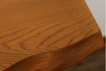 中古　最高級　博物館クラス!!　無垢　総屋久杉材　日本伝統木芸作家・熊谷 勤作　圧倒的な迫力が魅力の大型飾り棚(茶棚、違い棚、キャビネット)(定価約650万円)(R-059426)