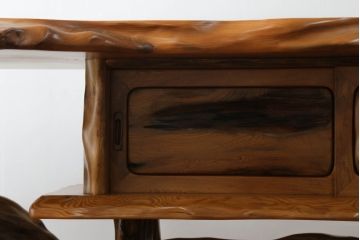 中古　最高級　博物館クラス!!　無垢　総屋久杉材　日本伝統木芸作家・熊谷 勤作　圧倒的な迫力が魅力の大型飾り棚(茶棚、違い棚、キャビネット)(定価約650万円)(R-059426)