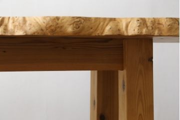 中古　希少!　杢目の素晴らしい欅(ケヤキ)一枚板ダイニングテーブル(食卓、4人掛け)(R-059434)