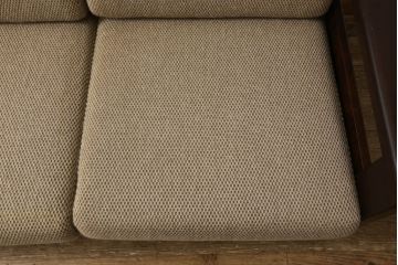 中古　美品　北海道民芸家具　直線的なシルエットと落ち着いた色合いが素敵な2人掛けソファ(二人掛け、2P)(R-059443)