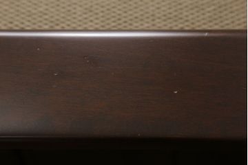 中古　美品　北海道民芸家具　直線的なシルエットと落ち着いた色合いが素敵な2人掛けソファ(二人掛け、2P)(R-059443)