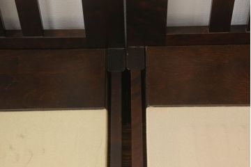 中古　美品　北海道民芸家具　直線的なシルエットと落ち着いた色合いが素敵な2人掛けソファ(二人掛け、2P)(R-059443)