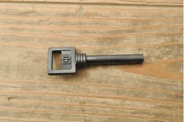 中古　北海道民芸家具　天板・脚(台輪)付きリメイク　落ち着きのある上品な佇まいが魅力の衣装盆付きのローボード(引き出し、チェスト、リビングボード、テレビボード、着物箪笥)(R-059447)