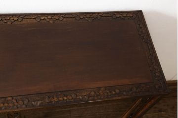 中古　美品　軽井沢彫り　隅々まで施された桜の彫刻が美しい収納棚(戸棚、飾り棚、キャビネット)(R-059454)