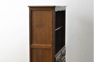 ベルギービンテージ　オーク材　上品でエレガントな佇まいが魅力!細部まで凝ったつくりのキャビネット(収納棚、本棚、ブックシェルフ、食器棚、ヴィンテージ)(R-059458)