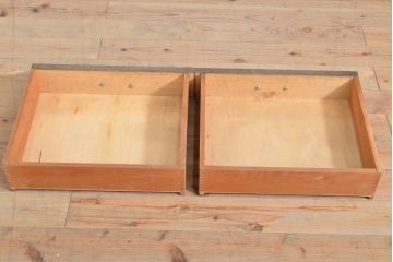 和製ビンテージ　神戸洋家具　オーク材　シンプルなデザインの中に品の良さが感じられるキャビネット(食器棚、収納棚、戸棚、ヴィンテージ)(R-059459)