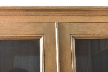 和製ビンテージ　神戸洋家具　オーク材　シンプルなデザインの中に品の良さが感じられるキャビネット(食器棚、収納棚、戸棚、ヴィンテージ)(R-059459)