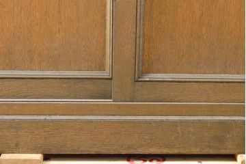 和製ビンテージ　神戸洋家具　オーク材　シンプルなデザインの中に品の良さが感じられるキャビネット(食器棚、収納棚、戸棚、ヴィンテージ)(R-059459)