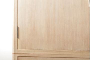 中古　国産　職人手造り　和の趣あふれる佇まいが魅力的な桐箪笥(胴丸、和タンス、桐たんす、収納箪笥、着物箪笥、衣装タンス)(R-059460)