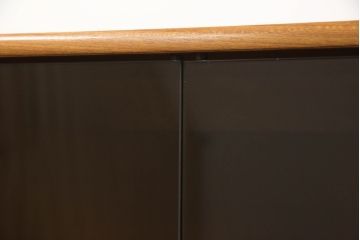 イギリスビンテージ　TURNIDGE OF LONDON(ターニッジオブロンドン)　チーク材　北欧スタイルのお部屋に取り入れたいコーナーキャビネット(飾り棚、戸棚、収納棚、ヴィンテージ)(R-059461)