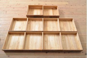 和製ビンテージ　高級杉材　浮造り　力強い杢目に目を奪われる縦型チェスト(和タンス、収納箪笥、引き出し、ヴィンテージ)(R-059464)