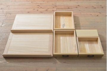 中古　さが美　伝統工芸士 東樹義明　収納力抜群! 上質な和の空間づくりにぴったりの加茂桐箪笥(胴厚、和タンス、桐たんす、収納箪笥、着物箪笥)(R-059465)