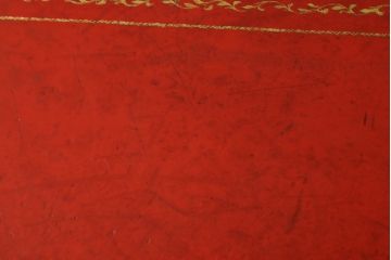 ベルギービンテージ　オーク材　赤いレザーがアクセントになる、クラシカルな佇まいのサイドデスク(サイドテーブル、コンソールテーブル、ヴィンテージ、在宅用、在宅ワーク)(R-059466)