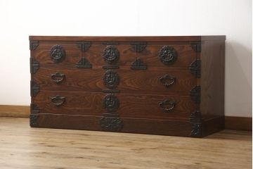 中古　美品　伝統民芸家具　岩谷堂箪笥　NO.892 四尺リビング　和モダンなお部屋づくりに取り入れたいローチェスト(定価約33万円)(ローボード、衣装タンス、引き出し)(R-059470)