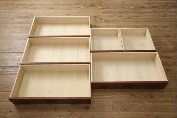 中古　美品　民芸家具　福島民芸　控えめな取っ手金具が上品な雰囲気を醸し出すチェスト(和タンス、衣装たんす、引き出し)(R-059471)