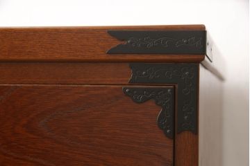 中古　美品　民芸家具　福島民芸　控えめな取っ手金具が上品な雰囲気を醸し出すチェスト(和タンス、衣装たんす、引き出し)(R-059471)
