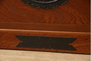 中古　美品　民芸家具　福島民芸　控えめな取っ手金具が上品な雰囲気を醸し出すチェスト(和タンス、衣装たんす、引き出し)(R-059471)