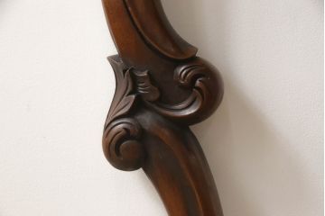 イギリスアンティーク　高級品　マホガニー材　随所に見られる素晴らしい彫刻が魅力!エレガントな佇まいのコンソールテーブル(サイドテーブル)(R-059476)