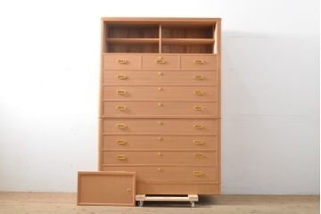 中古　紀州箪笥　伝統工芸士 中田静夫　温かみのある木色が魅力的な総桐箪笥(定価約200万円)(胴丸、和タンス、桐たんす、収納箪笥、衣装タンス)(R-059477)
