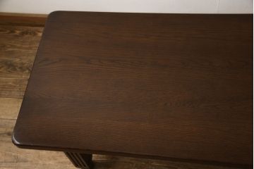 オランダビンテージ　オーク材　凝った造りの脚のデザインが重厚な雰囲気を醸し出すセンターテーブル(ローテーブル、ヴィンテージ)(R-059479)
