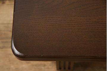 オランダビンテージ　オーク材　凝った造りの脚のデザインが重厚な雰囲気を醸し出すセンターテーブル(ローテーブル、ヴィンテージ)(R-059479)