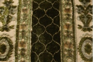 中古　イタリア製　ロココ調　随所にみられる装飾の意匠が見事な1人掛けソファ(定価推定約60万円)(一人掛けソファ、1Pソファ、アームソファ、アームチェア、サロンチェア、椅子)(R-059483)