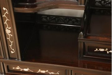 和製ビンテージ　高級品　花梨(カリン)材　象嵌入り　品のある佇まいが美しい飾り棚(茶棚、収納棚、戸棚、ヴィンテージ)(R-059484)
