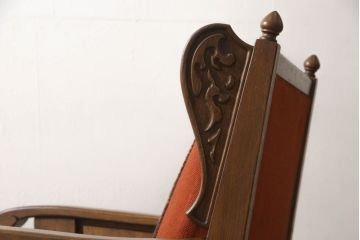 和製ビンテージ　オランダ柄　オーク材　起立木工　重厚でクラシカルな雰囲気と温かみを兼ね備えた1人掛けソファ(アームチェア、椅子、イス、ヴィンテージ)(R-059492)