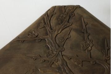 和製ビンテージ　日光彫り　咲き誇る花の彫刻が美しい飾り棚(花台、ヴィンテージ)(R-059495)
