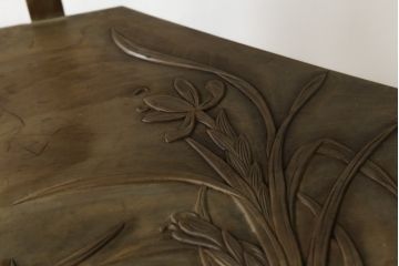 和製ビンテージ　日光彫り　咲き誇る花の彫刻が美しい飾り棚(花台、ヴィンテージ)(R-059495)