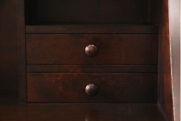 中古　美品　神居民芸家具　クラシカルな佇まいが魅力的なライティングビューロー&スツールセット(机、ワークデスク、在宅用、在宅ワーク用、チェア)(R-059496)