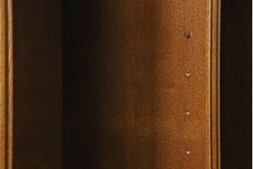 中古　超美品　松永工房　Continue(カンティーニュ)　優美な曲線が美しくクラシカルな雰囲気を高めてくれるブックケース(本棚、ブックシェルフ、収納棚)(定価約40万円)(R-059502)