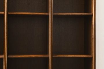 中古　超美品　松永工房　Continue(カンティーニュ)　優美な曲線が美しくクラシカルな雰囲気を高めてくれるブックケース(本棚、ブックシェルフ、収納棚)(定価約40万円)(R-059502)