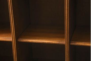 中古　超美品　松永工房　Continue(カンティーニュ)　優美な曲線が美しくクラシカルな雰囲気を高めてくれるブックケース(本棚、ブックシェルフ、収納棚)(定価約40万円)(R-059502)