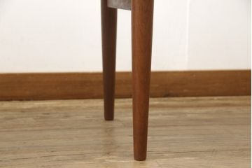 ヴィンテージ家具　デンマークビンテージ　チーク材　シンプルでスタイリッシュな空間を演出するセンターテーブル(リビングテーブル、ローテーブル、北欧)(R-059503)