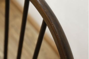 イギリスビンテージ　ERCOL(アーコール)　ナチュラルテイストのお部屋におすすめ! シンプルなフープバックアームチェア(ウィンザーチェア、板座チェア、椅子、ウインザーチェア)(R-059504)