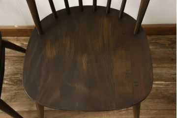 イギリスビンテージ　ERCOL(アーコール)　フープバック　シックな木肌のダイニングチェア2脚セット(ウィンザーチェア、ワークチェア、板座チェア、椅子、ヴィンテージ、ウインザーチェア)(R-059505)