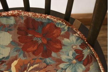 イギリスビンテージ　ERCOL(アーコール)　シンプルなクッション付きフープバックアームチェア(ウィンザーチェア、板座チェア、椅子、イス、1人掛け、ヴィンテージ、ウインザーチェア)(R-059506)